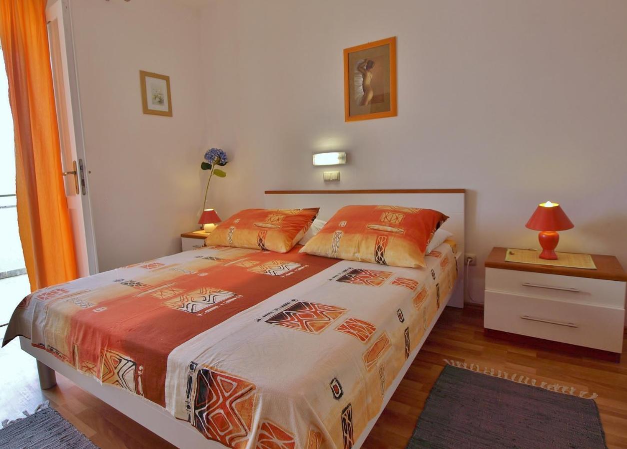 Apartments Biserka Rab Town Luaran gambar