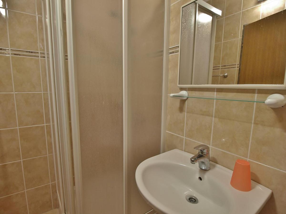 Apartments Biserka Rab Town Luaran gambar