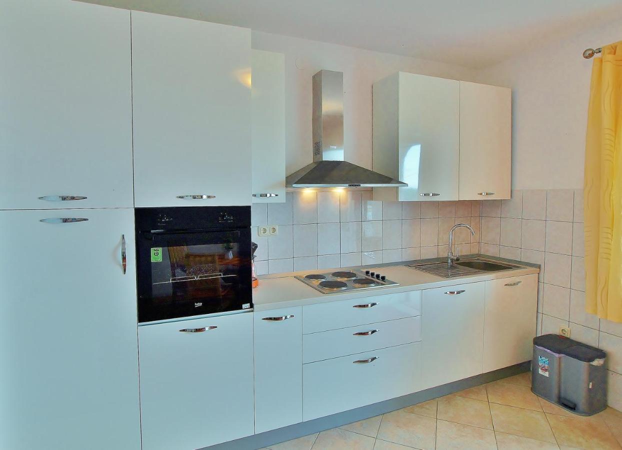 Apartments Biserka Rab Town Luaran gambar