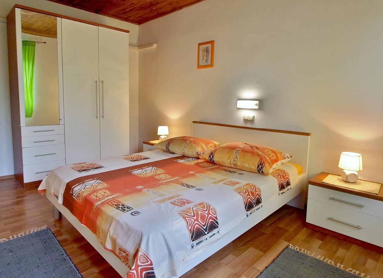 Apartments Biserka Rab Town Luaran gambar